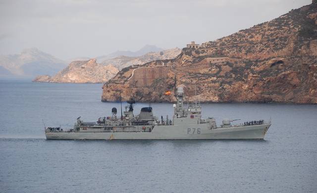 El patrullero de altura Infanta Elena (P-76) entrando en Cartagena. La progresiva llegada de más BAM, permitirá ir dándolos de baja (foto Armada).