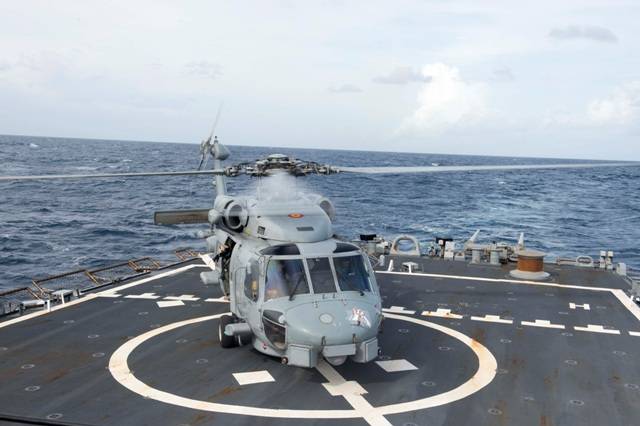 Un Sikorsky SH-60B de la FLOAN (fotoUS  Navy)