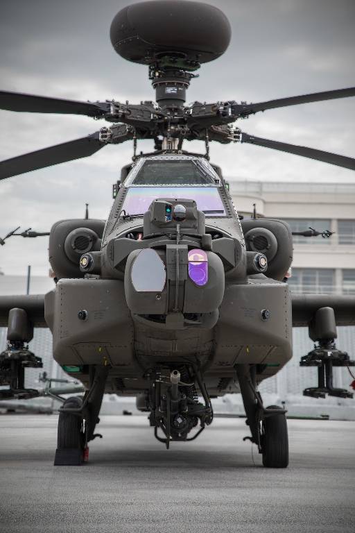 El Boeing AH64 Apache con sus casi 40 años de edad y tras diversas actualizaciones, continua siendo el referente en cuanto a helicópteros de ataque se refiere.