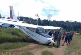Cessna T206H Turbo Stationair II AMB-1257 accidentado en la comunidad indgena Chamauka (Foto: SAR Venezuela) 