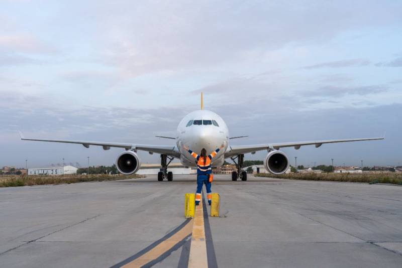 Llegada del A330 matriculado EC-MJA a Getafe para su conversión a MRTT. (foto Airbus) Llegada del A330 matriculado EC-MJA a Getafe para su conversión a MRTT. (foto Airbus)