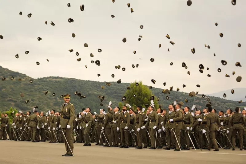 Acto de entrega de Reales Despachos de sargento. Foto: Ejército de Tierra Acto de entrega de Reales Despachos de sargento. Foto: Ejército de Tierra