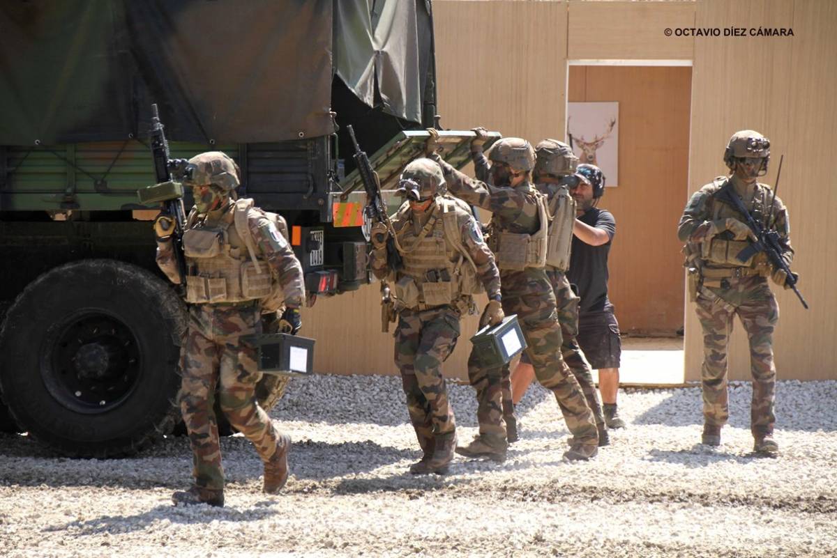Grandes inversiones reforzarán al Ejército francés para dotarle de capacidades creíbles para el combate. (Octavio Díez Cámara) Grandes inversiones reforzarán al Ejército francés para dotarle de capacidades creíbles para el combate. (Octavio Díez Cámara)