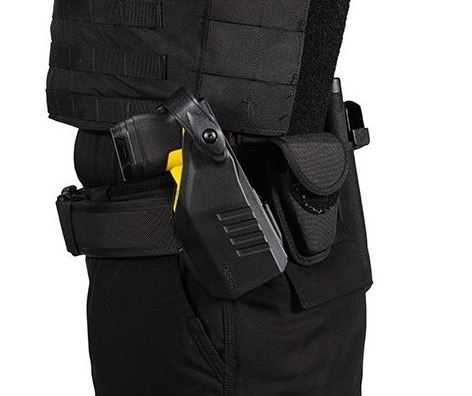 La Guardia Civil compra un nuevo lote de 240 pistolas Taser