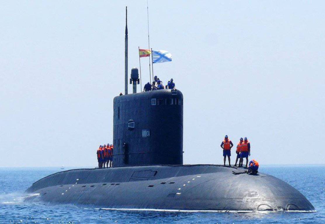 Submarino%20Alrosa%20de%20visita%20en%20Cartagena.jpg