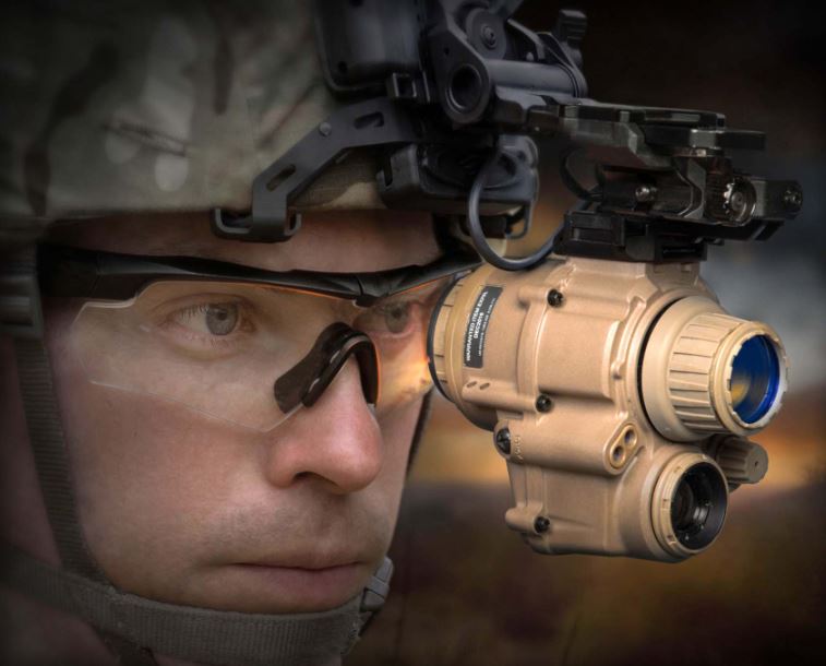 Nuevos binoculares de visión nocturna para el Ejército de Tierra-noticia   - Noticias Defensa España