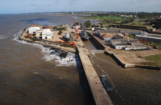 Dique de Punta Lobos de la Armada de Uruguay
