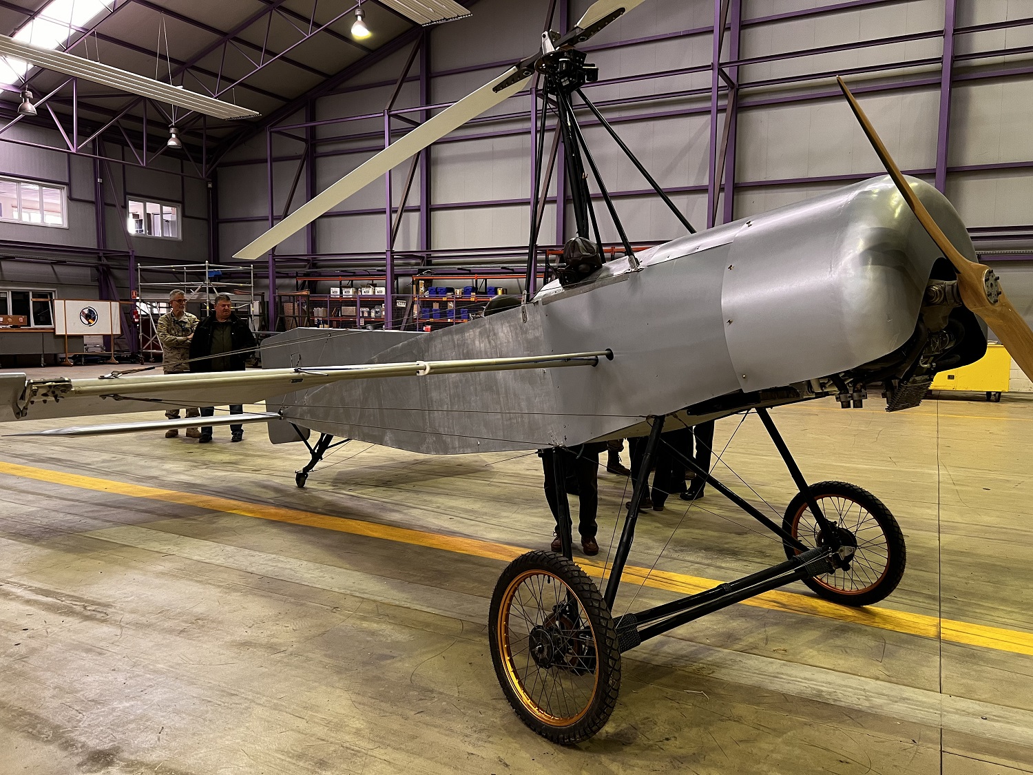 Cien años del autogiro y del inicio de la era del ala rotatoria ...