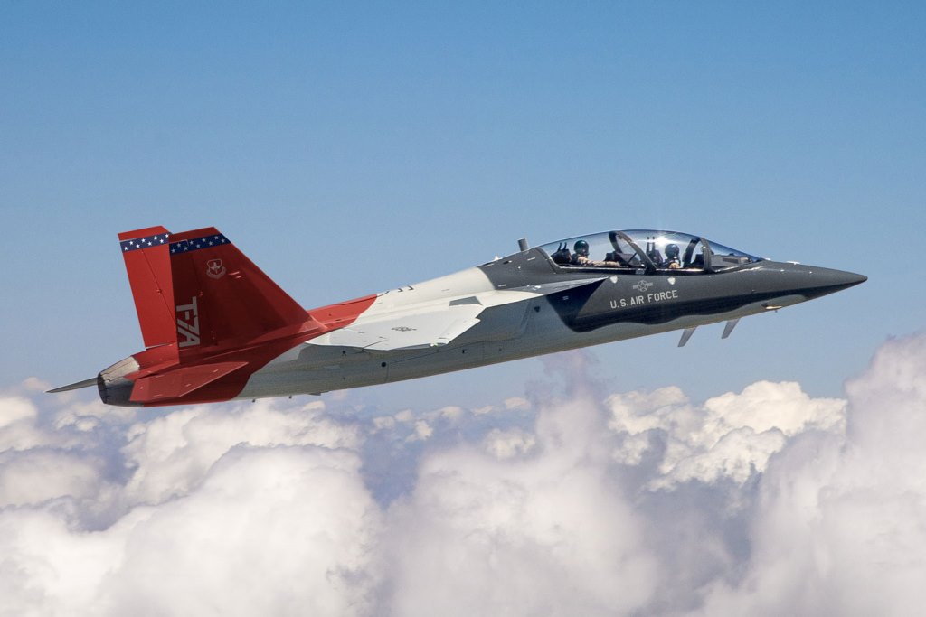 The advanced trainer T-7A Red Hawk will arrive at the end of 2025 in the US Air Force