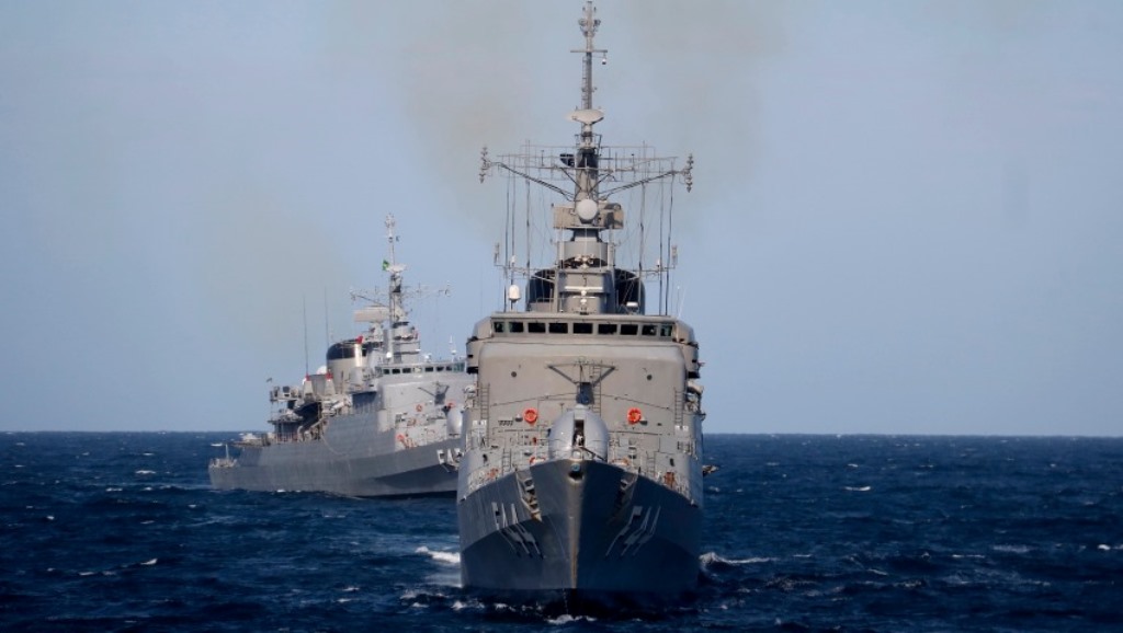 The joint naval exercise Fraterno XXXVI between the Brazilian and Argentine navies concluded