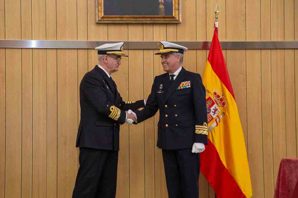 Vicealmirante Roca Rivero asume Comandante Mando Conjunto Ciberespacio ...
