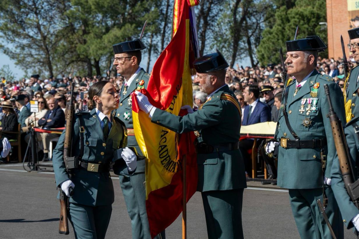 Jura de bandera en la Academia de la Guardia Civil en Baeza - Noticias  Defensa España