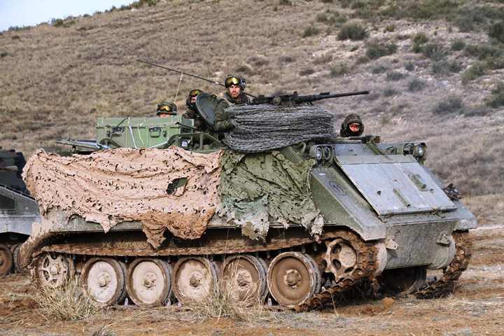 El novedoso Vehículo de Apoyo a Cadenas para el Ejército de español - Noticias Defensa España