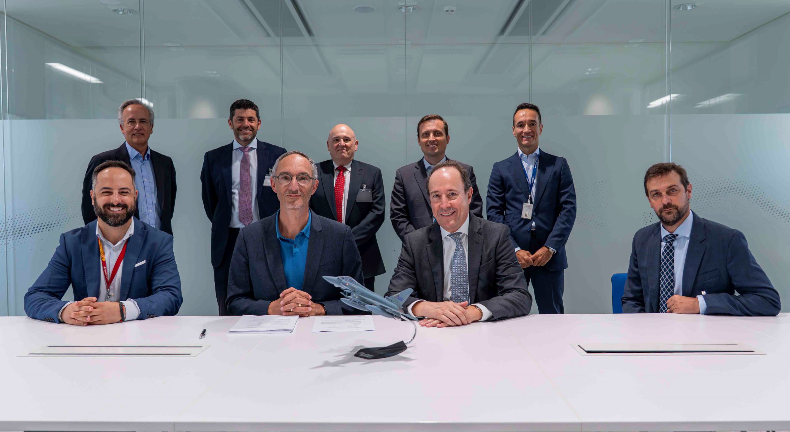 Grupo Oesía desarrollará una antena SATCOM híbrida para Eurofighter LTE