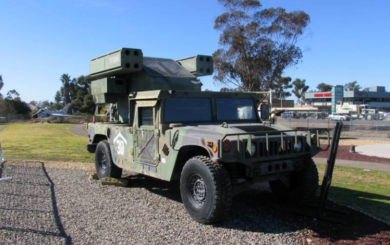 Sistema de defensa antiaérea a baja cota M-1097 “Avenger” Antonio Ros (Copyright defensa.com) Sistema de defensa antiaérea a baja cota M-1097 “Avenger” Antonio Ros (Copyright defensa.com)