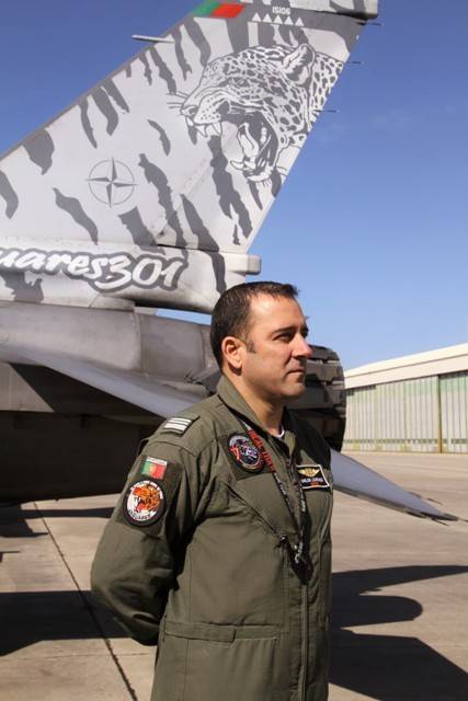 El director del RT15 fue el teniente coronel Carlos Lourenço, un experimentado piloto que ha volado muchos años a los mandos de los F-16AM. (Julio Maiz, Copyright defensa.com)