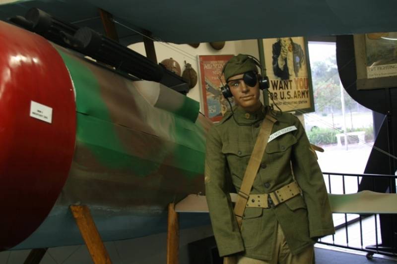 Recuerdos de los primeros tiempos de la aviación militar. (Antonio Ros Pau, copyright defensa.com) Recuerdos de los primeros tiempos de la aviación militar. (Antonio Ros Pau, copyright defensa.com)