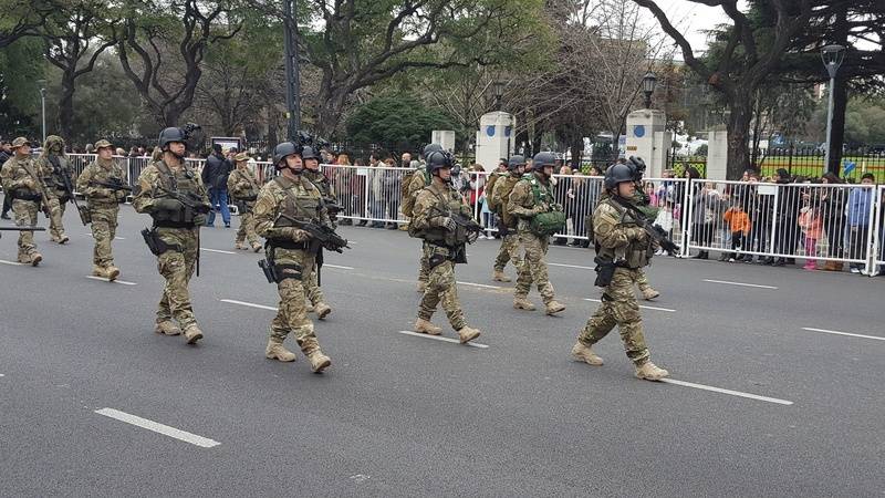 GRUPO swat geof, IGWAITH/ZONA MILITAR