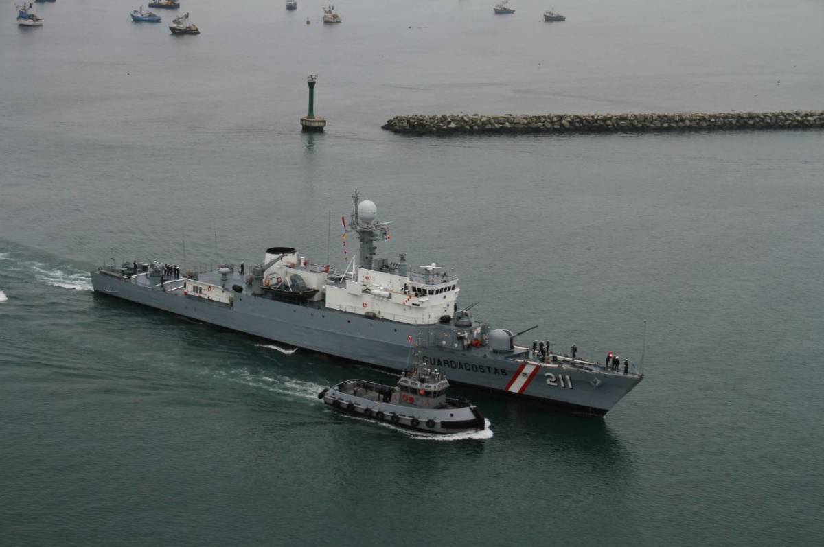 Patrullera Maritima BAP Ferre (PM-211) ingresando a la Base Naval del Callao. (Alejo Marchessini, copyright defensa.com) Patrullera Maritima BAP Ferre (PM-211) ingresando a la Base Naval del Callao. (Alejo Marchessini, copyright defensa.com)