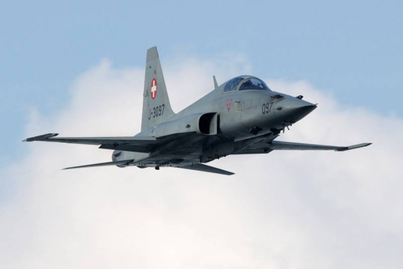 Un F-5 en la edición de 2007 (foto Stephan van de Kormmenacker). Un F-5 en la edición de 2007 (foto Stephan van de Kormmenacker).