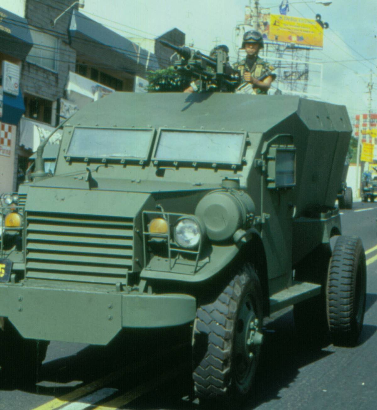 El Cashuat con can HS-404 (J. Montes/defensa.com)