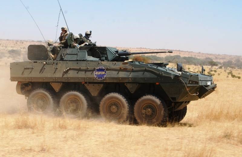 “Rosomak” (AMV) del Ejército polaco en Chad (foto Ministerio de Defensa de Polonia). “Rosomak” (AMV) del Ejército polaco en Chad (foto Ministerio de Defensa de Polonia).