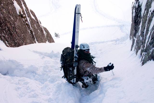 La gran cantidad de nieve dificulta muche le movimiento del grupo La gran cantidad de nieve dificulta muche le movimiento del grupo