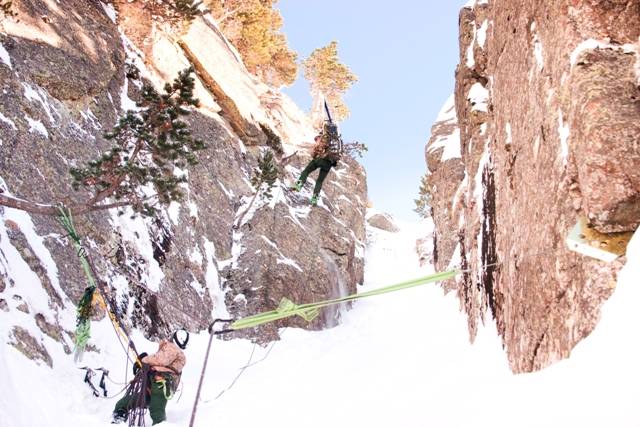El trabajo en equipo es primordial en la montaña El trabajo en equipo es primordial en la montaña