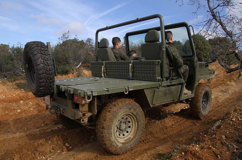 Vista trasera de una de los VEA, se aprecia la plataforma trasera.(Julio Maíz /defensa.com) Vista trasera de una de los VEA, se aprecia la plataforma trasera.(Julio Maíz /defensa.com)