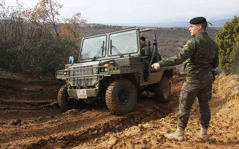 Experimentados conductores de la I y la II Bandera Paracaidista probaron el nuevo material. Experimentados conductores de la I y la II Bandera Paracaidista probaron el nuevo material.