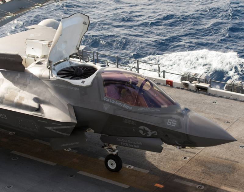 Detalle del sistema de aterrizaje vertical, que le permite las tomas VSTOL (foto Lockheed Martin). Detalle del sistema de aterrizaje vertical, que le permite las tomas VSTOL (foto Lockheed Martin).