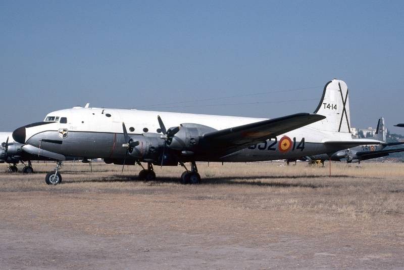 C54 SKYMASTER C54 SKYMASTER