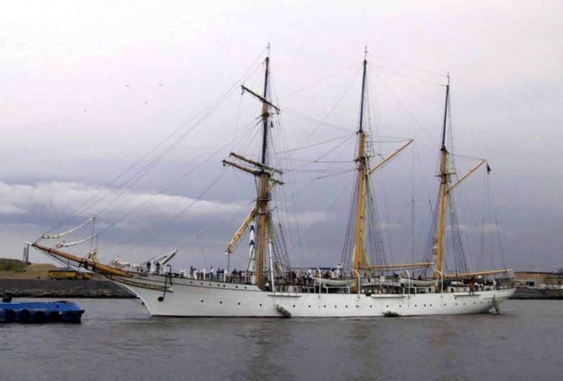 Buque escuela Mercator (Bélgica) Buque escuela Mercator (Bélgica)