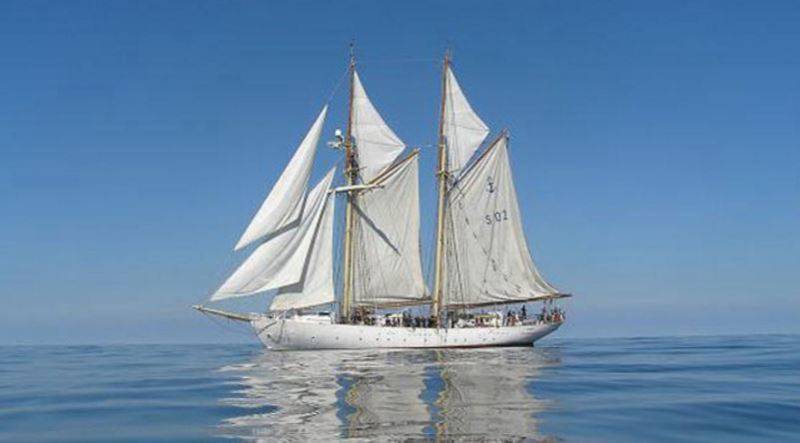 Buque escuela Falken (Suecia) Buque escuela Falken (Suecia)