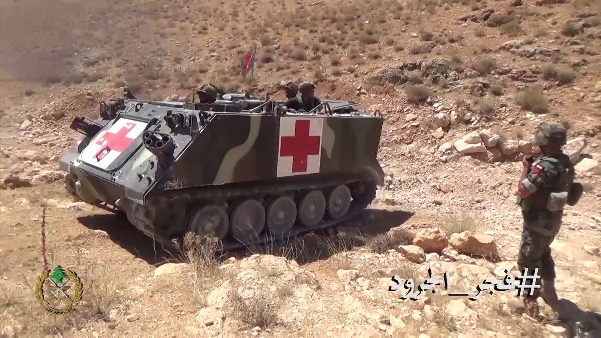 Un M-113 ambulancia, posiblemente de los doce donados por Bélgica en 2009. Un M-113 ambulancia, posiblemente de los doce donados por Bélgica en 2009.