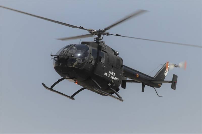 Al menos dos Bö-105 del BHELA I han llevado el rotulo de despedida del material, designado como HA-15 por las FAMET. Foto: Julio Maíz. Al menos dos Bö-105 del BHELA I han llevado el rotulo de despedida del material, designado como HA-15 por las FAMET. Foto: Julio Maíz.