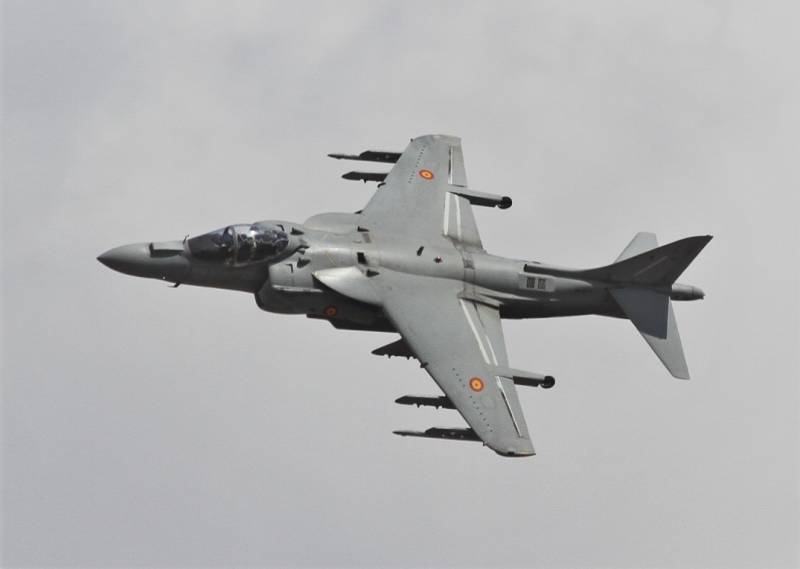 El aparato Boeing AV-8BPlus “Harrier” II de la Armada. Foto: Rubén Galindo. El aparato Boeing AV-8BPlus “Harrier” II de la Armada. Foto: Rubén Galindo.