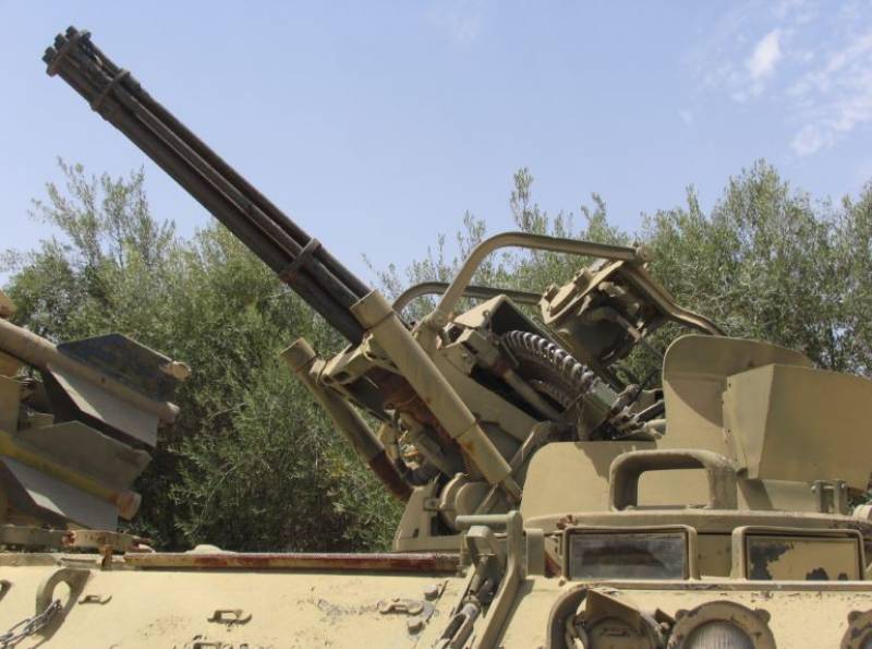 El “Vulcan” llegó a Israel en plena guerra del Yom Kippur y enviado inmediatamente al frente. Sería utilizado igualmente en el Sur del Líbano en 1982, incluso contra francotiradores (snipers) en las ciudades libanesas. El “Vulcan” llegó a Israel en plena guerra del Yom Kippur y enviado inmediatamente al frente. Sería utilizado igualmente en el Sur del Líbano en 1982, incluso contra francotiradores (snipers) en las ciudades libanesas.