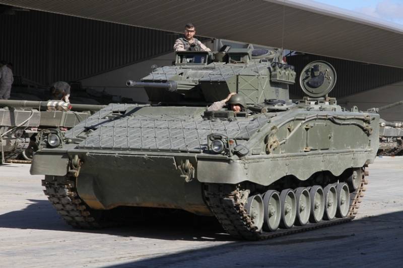 Primer plano de un “Pizarro” de su versión más extendida la VCI Primer plano de un “Pizarro” de su versión más extendida la VCI