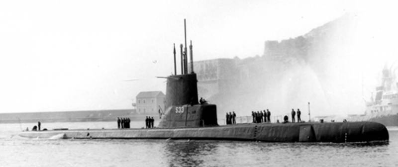 Submarino Narciso Monturiol S-33 llegando de EEUU Submarino Narciso Monturiol S-33 llegando de EEUU