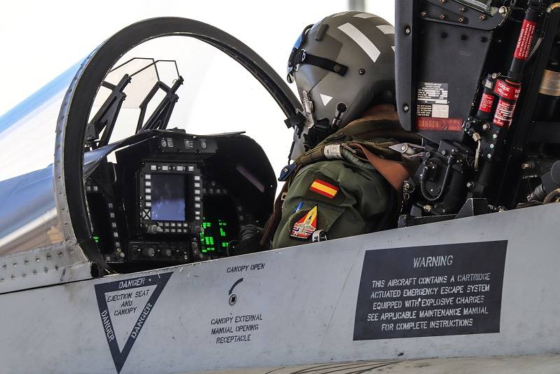 El Ala 12 desplegará en esta misión de la OTAN un buen número de sus pilotos. El Ala 12 desplegará en esta misión de la OTAN un buen número de sus pilotos.