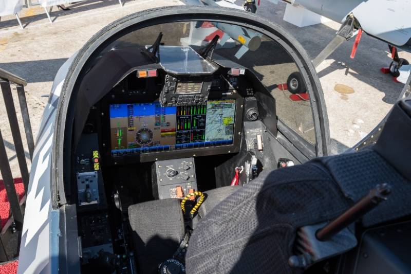 Aqu el moderno cocpikt del Hrjet el cual atender a las necesidades de la Fuerza Area Turca.