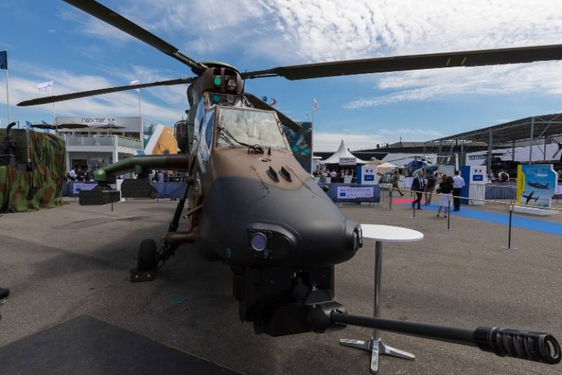 Tampoco pod�a faltar a esta cita el EC665 Tigre. El Helic�ptero de batalla polivalente de la compa��a Airbus.