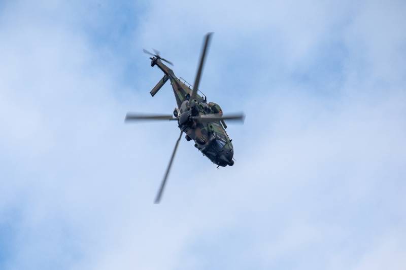 Adem�s de las versiones de tierra y embarcada(anti submarino y anti-navio),en 2019 a petici�n de Italia y Espa�a, se present� una versi�n naval de transporte con la posibilidad de plegar tanto la cola como las aspas del rotor.