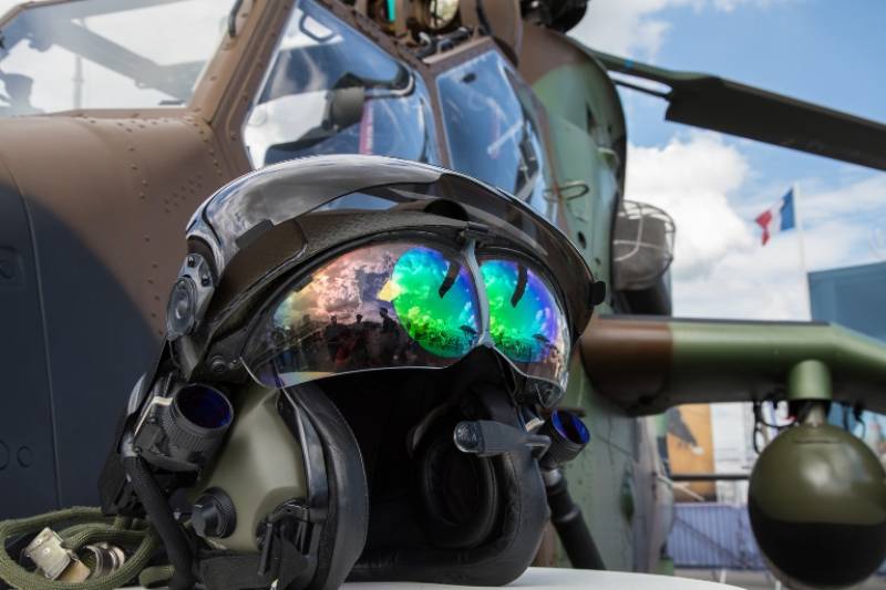 Equipado con un ca��n de 30mm, lanza cohetes y misiles tanto aire tierra como aire aire, Hacen de �l un arma tremendamente efectiva