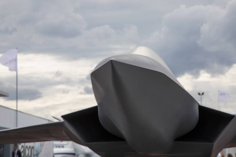 Aunque algunos piensan que el FCAS se limita a un caza de quinta generaci�n realmente es un sistema que combina tanto sistemas tripulados como remotos todos ellos interconectados entre si.