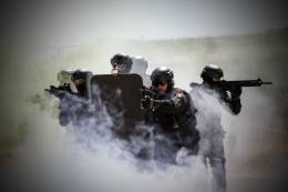 Con poco m�s de 40 a�os y con un importante reconocimiento internacional nos acercamos al GEO. El Grupo Especial de Operaciones de la Polic�a Nacional. La �lite entre la �lite