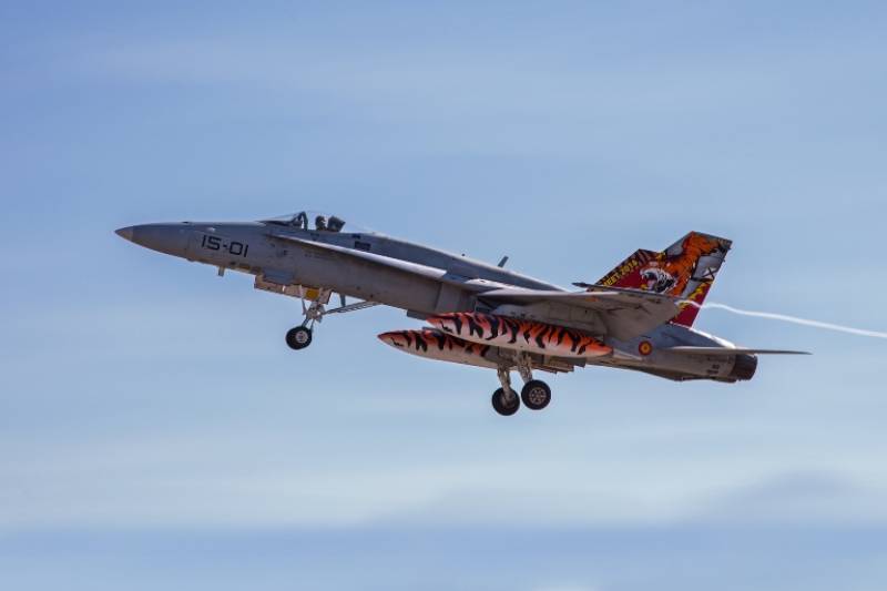 El 15-01 vestido de gala para el Tiger Meet (de la que forma parte de pleno derecho desde 2008) celebrado en Zaragoza en 2016. El 15-01 vestido de gala para el Tiger Meet (de la que forma parte de pleno derecho desde 2008) celebrado en Zaragoza en 2016.