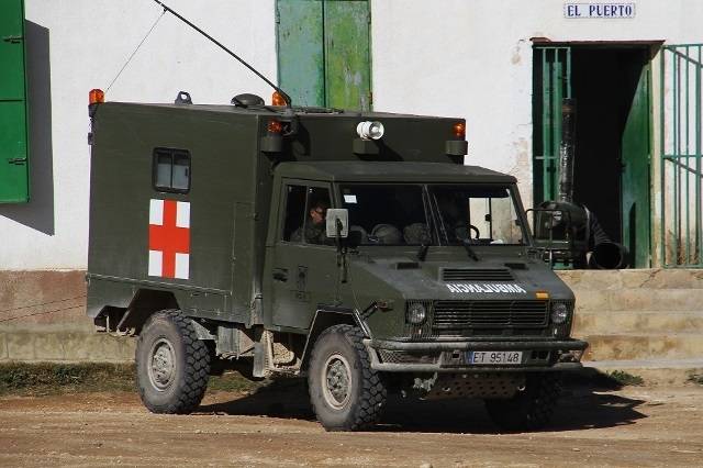 Una de las ambulancias Iveco 40-13WM del “Sagunto”.