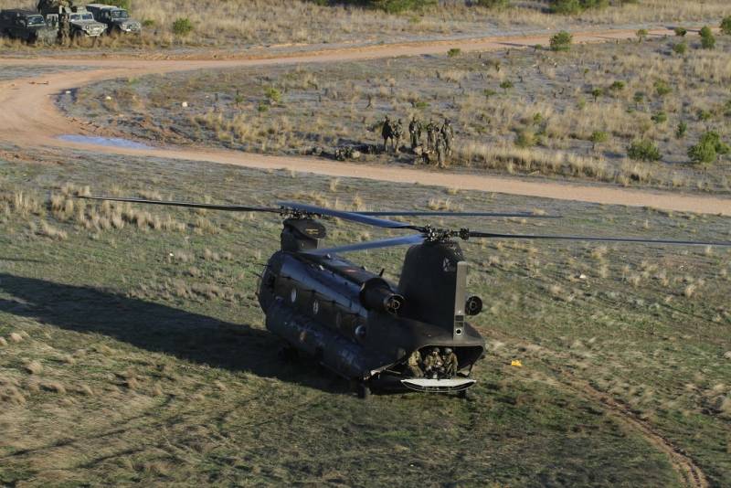 También los eternos CH-47D “Chinook” de las FAMET participaron en las continuas operaciones de transporte aéreo táctico. También los eternos CH-47D “Chinook” de las FAMET participaron en las continuas operaciones de transporte aéreo táctico.